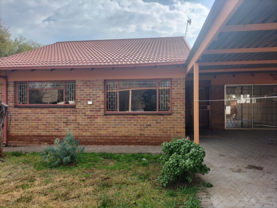 To Let 3 Bedroom Property for Rent in Fauna Free State